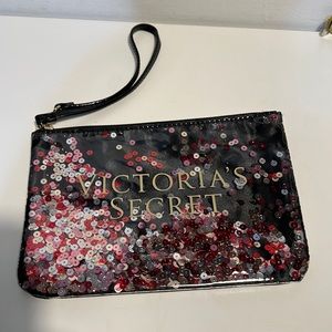 Victoria’s Secret wristle bag / cosmetic bag new no tags